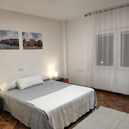Tucasaenlaarena Apartment Gijon